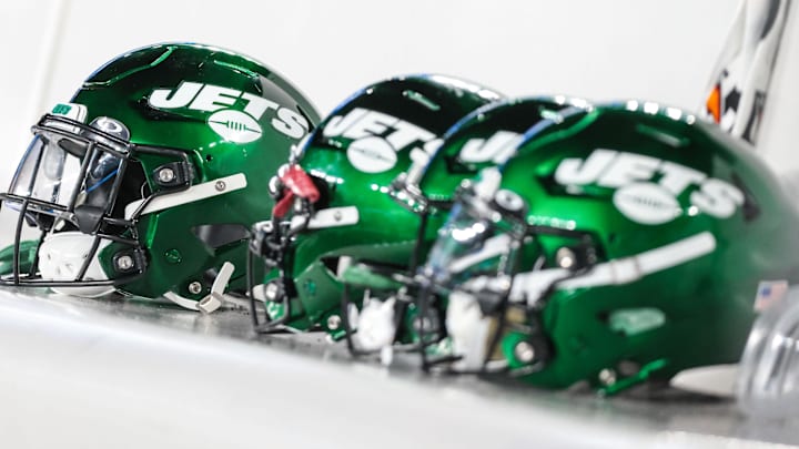 Aug 14, 2021; East Rutherford, New Jersey, USA; New York Jets helmets are seen during the second half of the game between the New York Giants and the Jets at MetLife Stadium. Mandatory Credit: Vincent Carchietta-Imagn Images Aug 14, 2021; East Rutherford, New Jersey, USA; New York Jets helmets are seen during the second half of the game between the New York Giants and the Jets at MetLife Stadium. Mandatory Credit: Vincent Carchietta-Imagn Images
