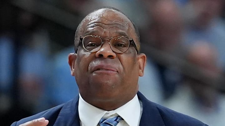 Mar 19, 2026; Greenville, SC, USA; North Carolina Tar Heels head coach Hubert Davis instructs his team against the VCU Rams in the first half of a first round game of the men's 2026 NCAA Tournament at Bon Secours Wellness Arena. Mandatory Credit: Jim Dedmon-Imagn Images Mar 19, 2026; Greenville, SC, USA; North Carolina Tar Heels head coach Hubert Davis instructs his team against the VCU Rams in the first half of a first round game of the men's 2026 NCAA Tournament at Bon Secours Wellness Arena. Mandatory Credit: Jim Dedmon-Imagn Images