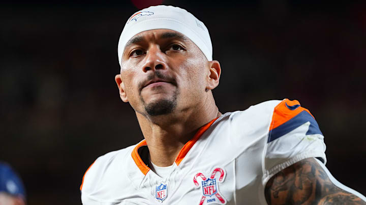 Denver Broncos TE Evan Engram