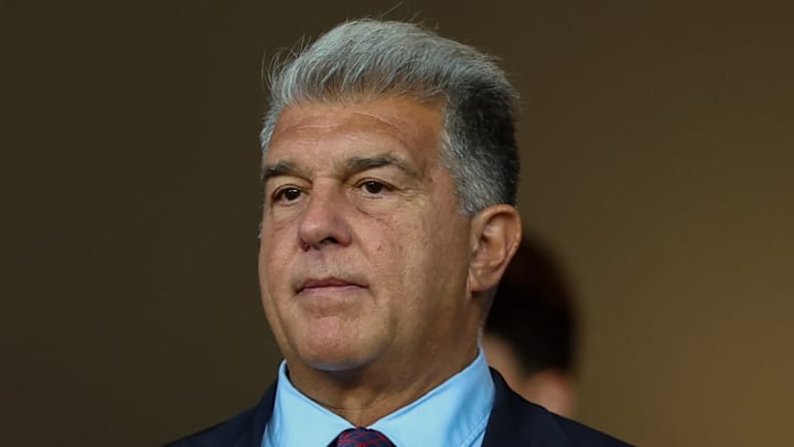 Joan Laporta voulait engager un défenseur cet été.