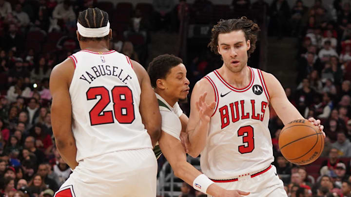 Mar 1, 2026; Chicago, Illinois, USA; Chicago Bulls guard Josh Giddey (3) plays against the Milwaukee Bucks during the first half at United Center. Mandatory Credit: David Banks-Imagn Images