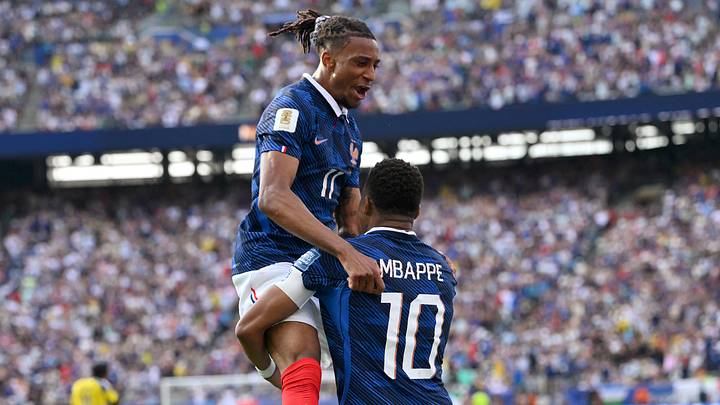 Baggert Mbappé an Olise?