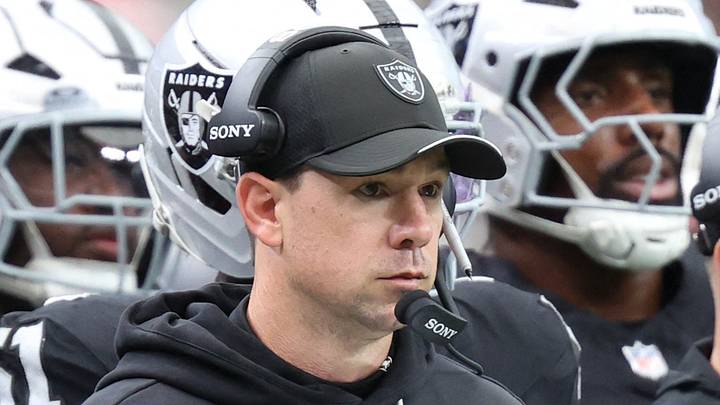 Oct 18, 2026; Paradise, Nevada, USA; Las Vegas Raiders head coach Klint Kubiak looks on in the second quarter against the Buffalo Bills at Allegiant Stadium. Mandatory Credit: Christopher Trim-Imagn Images Oct 18, 2026; Paradise, Nevada, USA; Las Vegas Raiders head coach Klint Kubiak looks on in the second quarter against the Buffalo Bills at Allegiant Stadium. Mandatory Credit: Christopher Trim-Imagn Images