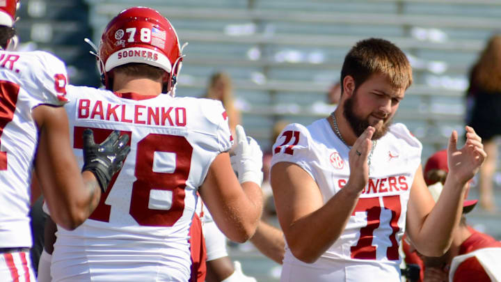 Oklahoma offensive lineman Logan Howland
