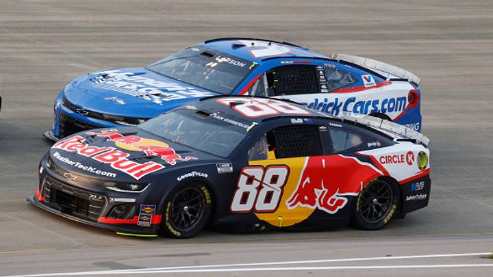Shane van Gisbergen, Trackhouse Racing, Kyle Larson, Hendrick Motorsports, Nashville Superspeedway, NASCAR