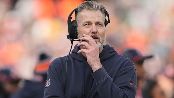 Matt Eberflus during an NFL matchup between the Chicago Bears and Green Bay Packers
