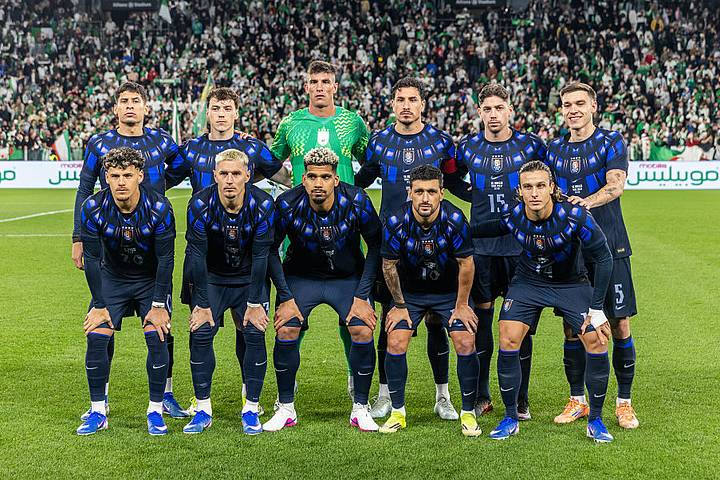 Uruguay starting lineup