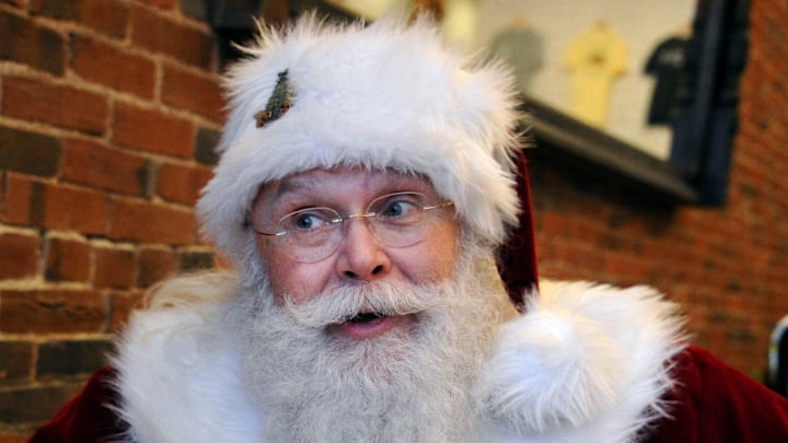 Santa says that Mrs. Claus is a huge help in keeping him and the elves on schedule at the North Pole. Santa also said he should be able to deliver all the gifts requested for the Razorbacks.