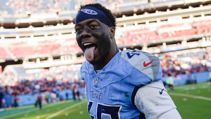 Tennessee Titans linebacker Arden Key