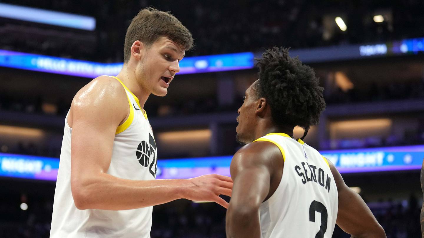 Lakers' Newcomers Kessler and Sexton Hit the Ground Running