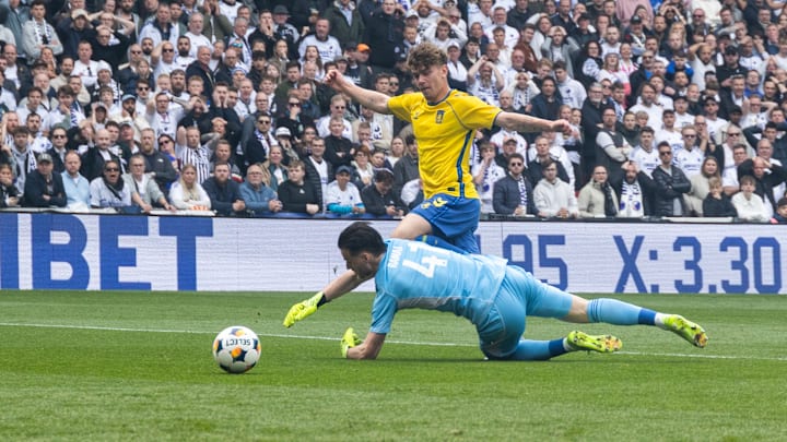 Klärungsversuch im Derby gegen Brondby: Diant Ramaj