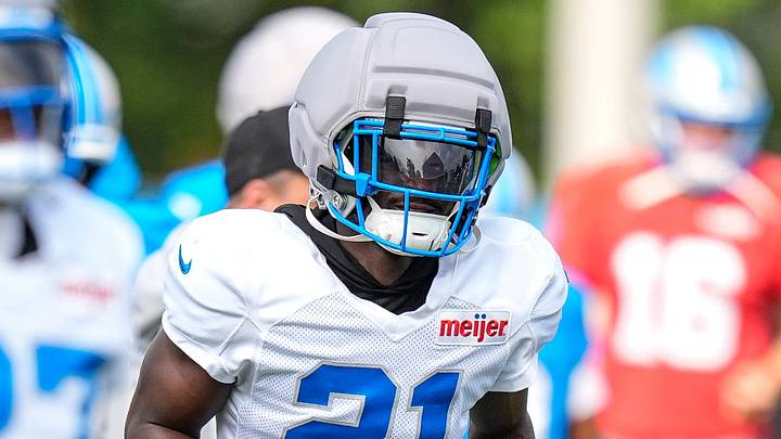 Detroit Lions cornerback Roger McCreary (21) practices during training camp at Meijer Performance Center Detroit Lions cornerback Roger McCreary (21) practices during training camp at Meijer Performance Center