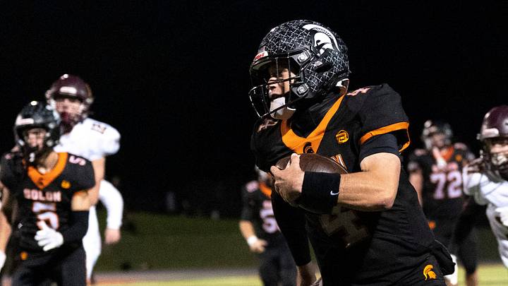 Solon’s Maddox Kelley (4) carries the ball on his way to scoring a touchdown against the Mount Pleasant Panthers Oct. 16, 2026 during a high school football game at Solon High School in Solon, Iowa. Solon’s Maddox Kelley (4) carries the ball on his way to scoring a touchdown against the Mount Pleasant Panthers Oct. 16, 2026 during a high school football game at Solon High School in Solon, Iowa.