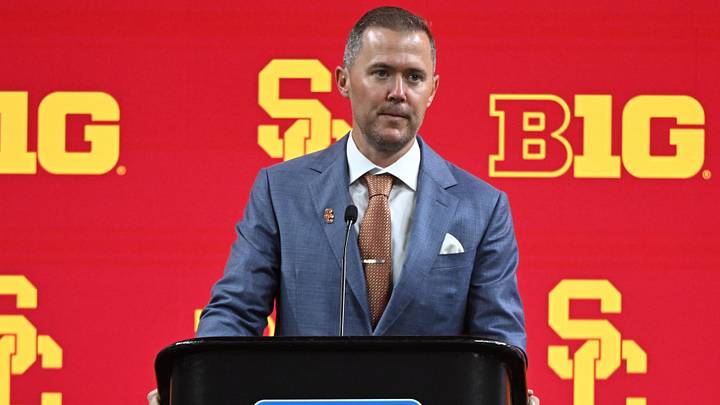 Jul 24, 2024; Indianapolis, IN, USA; USC Trojans head coach Lincoln Riley speaks to the media during the Big 10 football media day at Lucas Oil Stadium. Mandatory Credit: Robert Goddin-USA TODAY Sports Jul 24, 2024; Indianapolis, IN, USA; USC Trojans head coach Lincoln Riley speaks to the media during the Big 10 football media day at Lucas Oil Stadium. Mandatory Credit: Robert Goddin-USA TODAY Sports