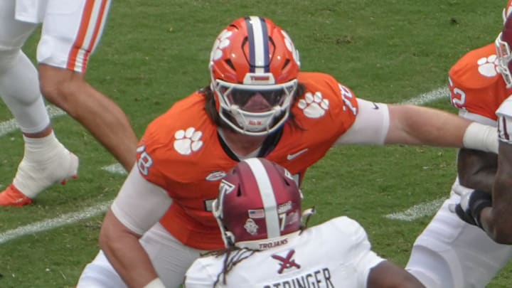 The Clemson Tigers veteran stood out to his teammate in a big way