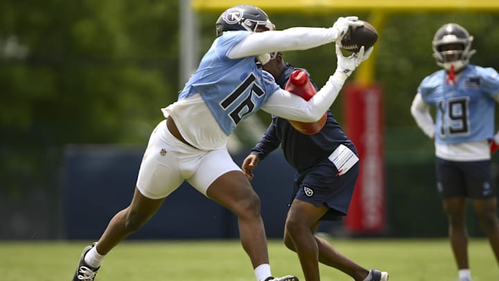 Jun 10, 2025; Nashville, TN, USA; Tennessee Titans wide receiver Treylon Burks (16) makes a catch during minicamp at Nissan Stadium. 