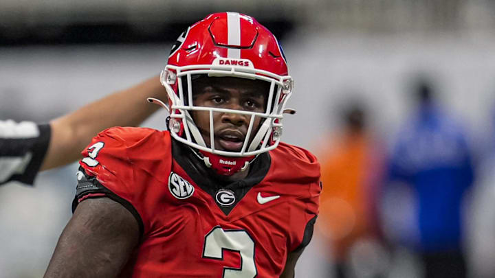 Georgia Bulldogs linebacker CJ Allen (3) on the field.