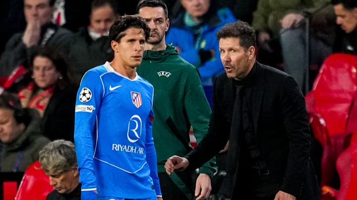 Diego (padre) y Giuliano (hijo) Simeone en el Atlético de Madrid como DT y jugador