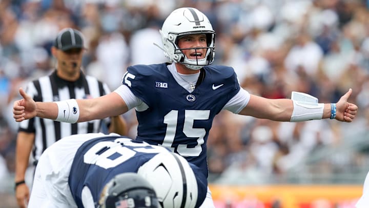 Penn State football quarterback Drew Allar