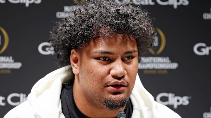 Miami Hurricanes offensive lineman Francis Mauigoa