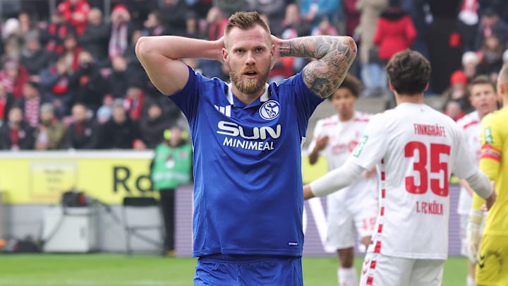 Tomas Kalas Tomas Kalas