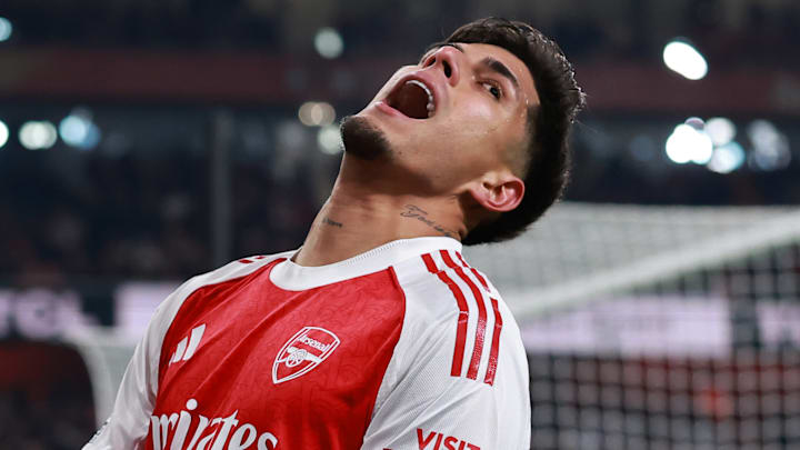 Arsenal v Aston Villa - Premier League