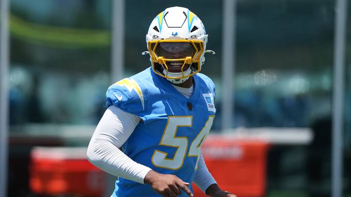 Jun 17, 2026; El Segundo, CA, USA; Los Angeles Chargers linebacker Kyle Kennard (54) during minicamp at The Bolt. Mandatory Credit: Kirby Lee-Imagn Images