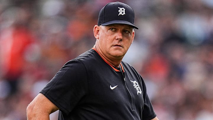Detroit Tigers manager A.J. Hinch (14) walks off the field after a pitching change against Arizona Diamondbacks during the second inning at Comerica Park in Detroit on Tuesday, July 29, 2025 Detroit Tigers manager A.J. Hinch (14) walks off the field after a pitching change against Arizona Diamondbacks during the second inning at Comerica Park in Detroit on Tuesday, July 29, 2025