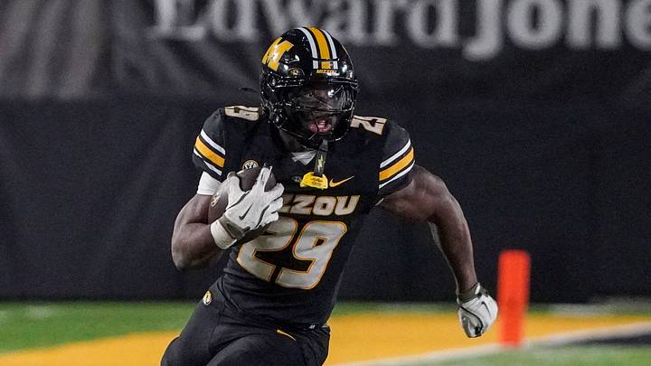 Nov 15, 2025; Columbia, Missouri, USA; Missouri Tigers running back Ahmad Hardy (29) runs the ball against the Mississippi State Bulldogs during the second half of the game at Faurot Field at Memorial Stadium. Mandatory Credit: Denny Medley-Imagn Images Nov 15, 2025; Columbia, Missouri, USA; Missouri Tigers running back Ahmad Hardy (29) runs the ball against the Mississippi State Bulldogs during the second half of the game at Faurot Field at Memorial Stadium. Mandatory Credit: Denny Medley-Imagn Images