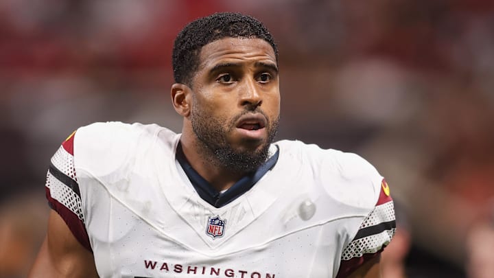 Washington Commanders linebacker Bobby Wagner on the field