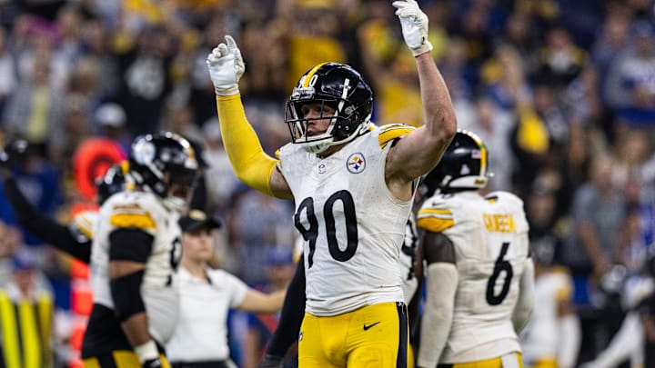 Pittsburgh Steelers v Indianapolis Colts