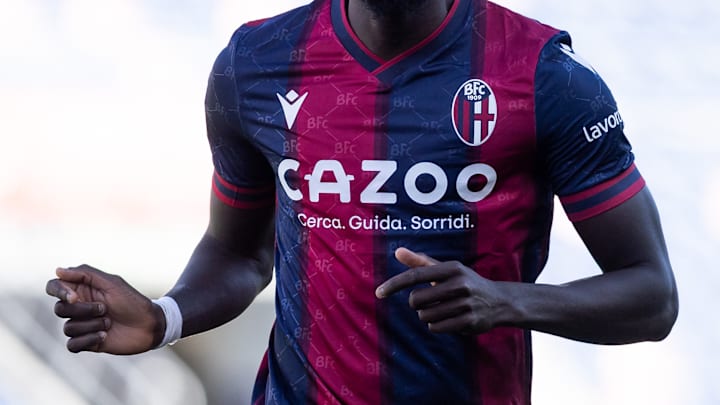 La maglia del Bologna, marchiata Macron La maglia del Bologna, marchiata Macron