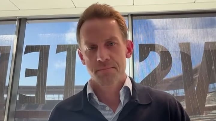 Tom Pohlad talks to Twins reporters on Friday, Jan. 30