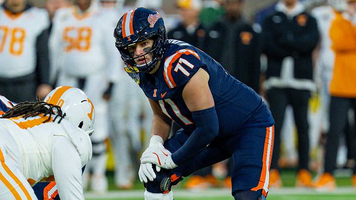 Illinois offensive tackle Nathan Knapik (71) lines up for a play during the Illini's 30-28 win over Tennessee in the Music City Bowl in Nashville, Tennessee, on Dec. 30, 2025. Illinois offensive tackle Nathan Knapik (71) lines up for a play during the Illini's 30-28 win over Tennessee in the Music City Bowl in Nashville, Tennessee, on Dec. 30, 2025.