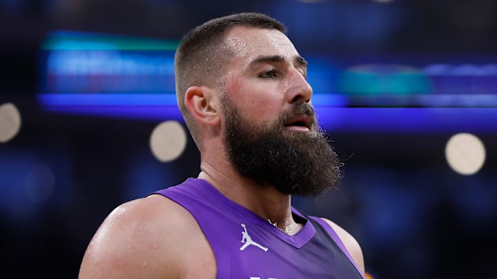 Chicago Bulls v Sacramento Kings Chicago Bulls v Sacramento Kings