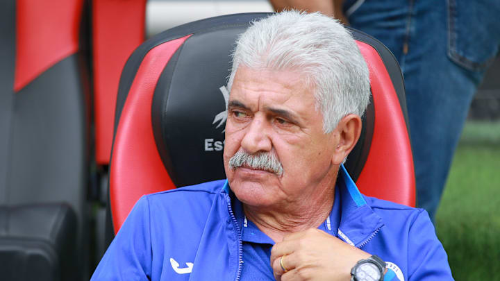 El entrenador Ricardo 'Tuca' Ferretti.