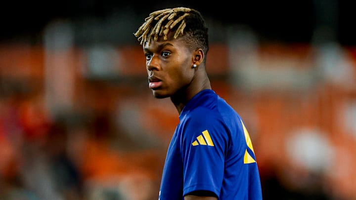 Williams decided to sign a new contract with Athletic Club.