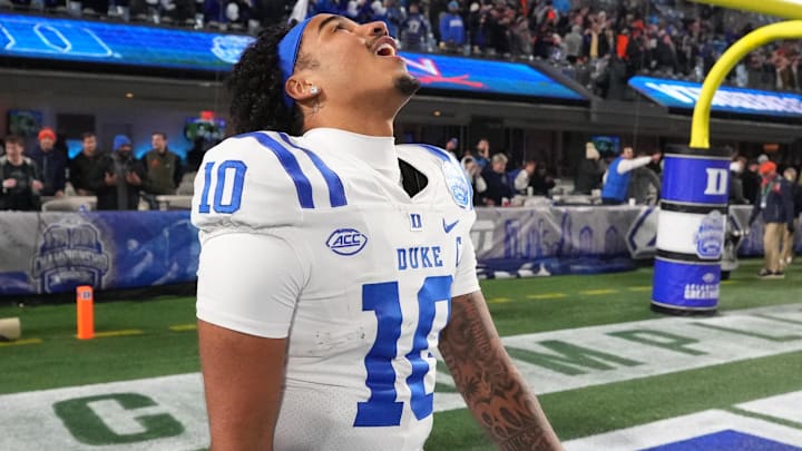 Duke Blue Devils quarterback Darian Mensah (10) Duke Blue Devils quarterback Darian Mensah (10)