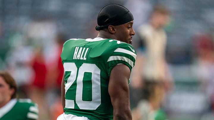 Jets fans were given a scare when Breece Hall left Monday's practice with a non-contact injury. Jets fans were given a scare when Breece Hall left Monday's practice with a non-contact injury.