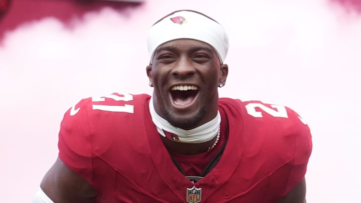 Arizona Cardinals cornerback Garrett Williams (21) is introduced before their game against the Carolina Panthers at State Farm Stadium on Sept 14, 2025.