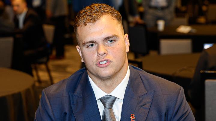 Jul 28, 2026; Chicago, IL, USA; USC student-athlete Alex VanSumeren speaks during Media Days at Hilton Chicago. Mandatory Credit: Kamil Krzaczynski-Imagn Images Jul 28, 2026; Chicago, IL, USA; USC student-athlete Alex VanSumeren speaks during Media Days at Hilton Chicago. Mandatory Credit: Kamil Krzaczynski-Imagn Images