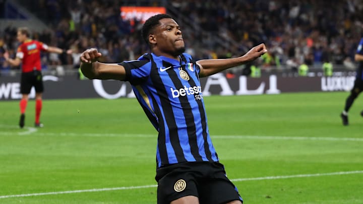 Denzel Dumfries avait fait très mal au Barça en Ligue des Champions. Denzel Dumfries avait fait très mal au Barça en Ligue des Champions.