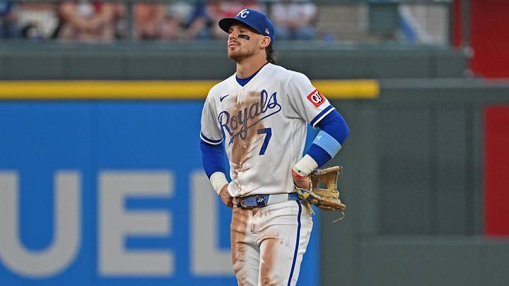 Jun 18, 2026; Kansas City, Missouri, USA; Kansas City Royals shortstop Bobby Witt Jr. (7) reacts after injuring his knee in the fourth inning against the St. Louis Cardinals at Kauffman Stadium. Mandatory Credit: Peter Aiken-Imagn Images Jun 18, 2026; Kansas City, Missouri, USA; Kansas City Royals shortstop Bobby Witt Jr. (7) reacts after injuring his knee in the fourth inning against the St. Louis Cardinals at Kauffman Stadium. Mandatory Credit: Peter Aiken-Imagn Images