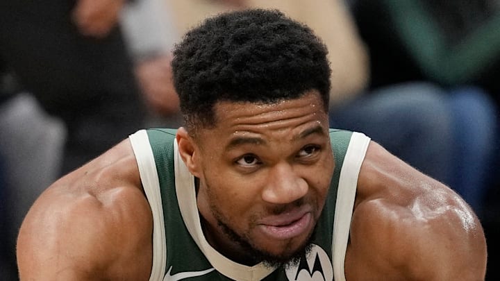 Detroit Pistons v Milwaukee Bucks