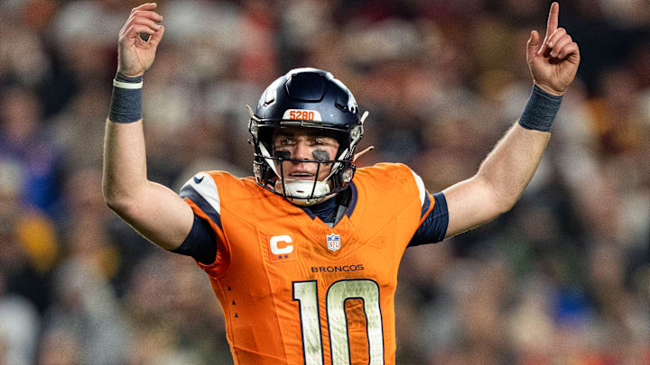 Denver Broncos v Washington Commanders - NFL 2025