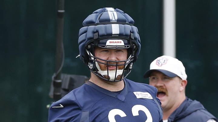 Chicago Bears guard Joe Thuney