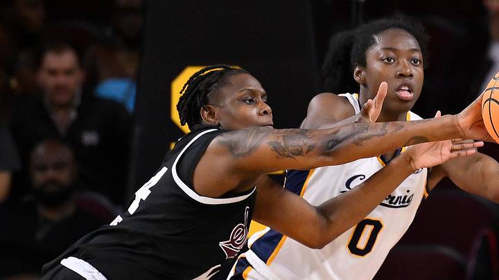 Ugonne "Michellel" Onyiah (0) while at Cal