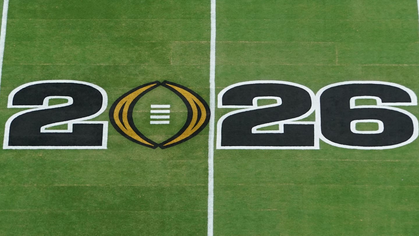 47-TD Quarterback Spurns Three Major College Football Programs