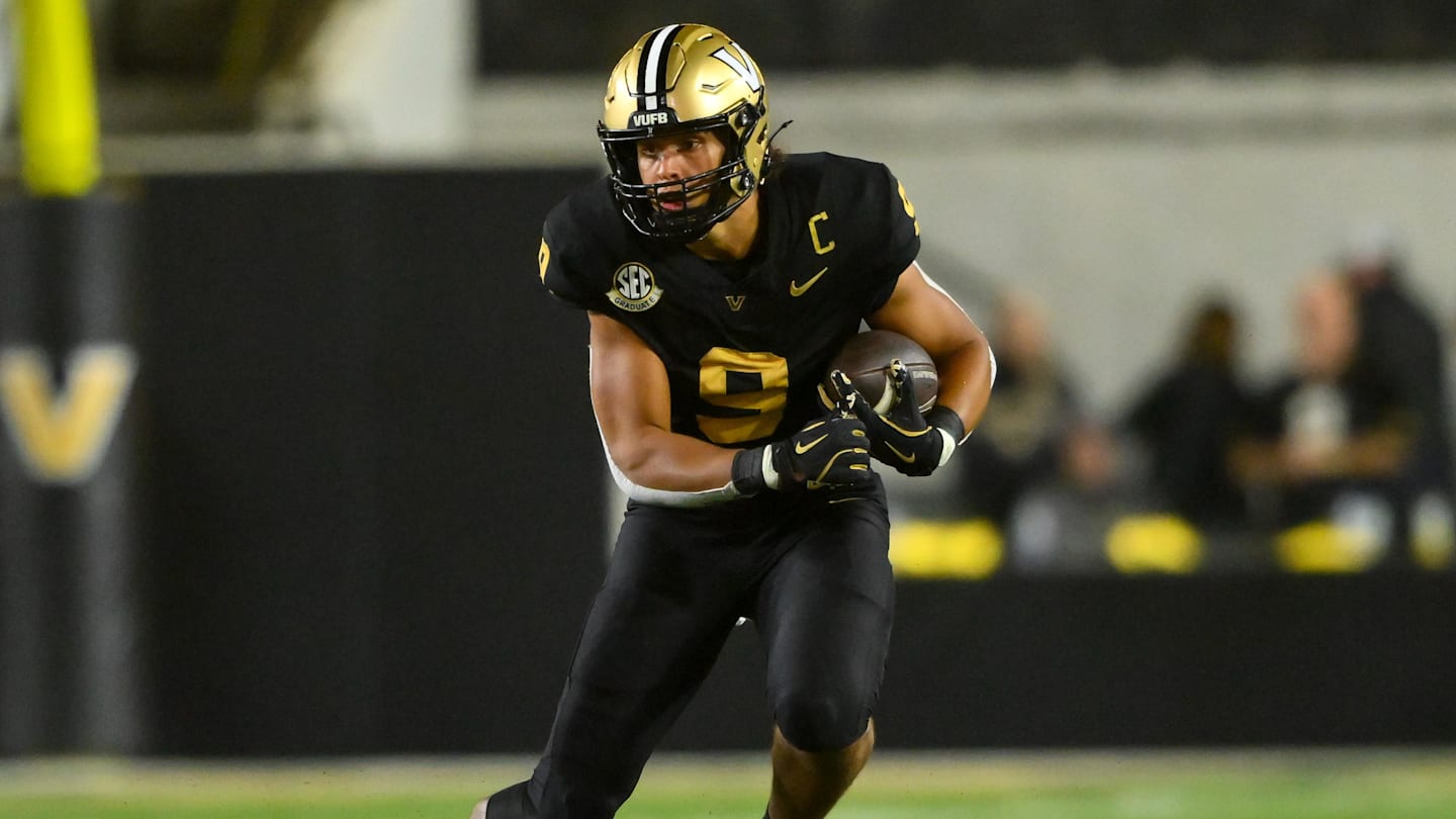 Titans Meet With Promising TE Ahead of Draft