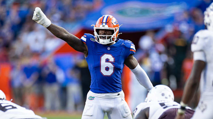 Shemar James and the Florida Gators defense smothered the UCF Knights in a 24-13 victory.